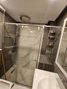 شقة سكنية فاخرة كمبوند بيرل بيراميدز