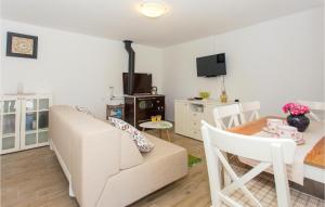 Amazing Home In Bajagic 