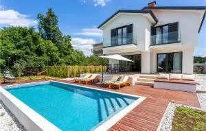 Amazing Home In Jurdani - Zvoneća