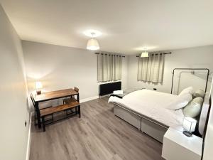 Cozy Rochester Apartment Retreat