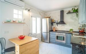 Amazing Home In Estepona