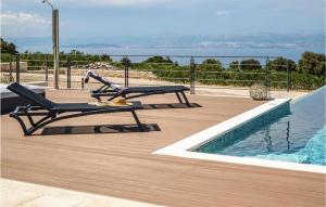 Beautiful Home In Splitska- Supetar