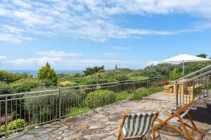 Peaceful Home Sea Views Private Parking