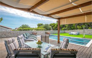 Nice Home In Medulin With Jacuzzi