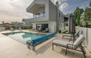 Lovely Home In Rebici With Wifi - Hrboki