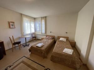 Семеен хотел Плаза