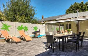 Pet Friendly Home In As With Wifi