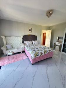 Alohas lounge tagaytay