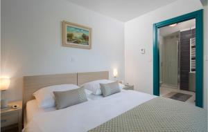 Pet Friendly Home In Trviz With Wifi