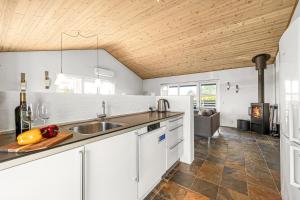 Spacious Holiday Home, Located Close To The North Sea, Halfway Between Hvide Sande And Søndervig, With A Spa And Sauna,