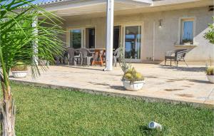 Stunning Home In Modica With Sauna