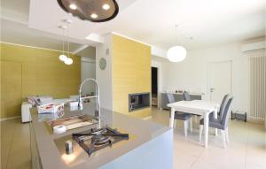 Stunning Home In Modica With Sauna