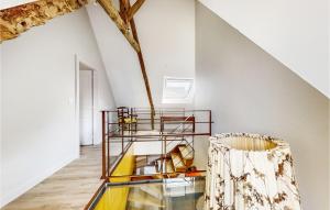 Amazing Home In Lanouee With Wifi