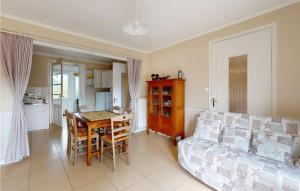 Lovely Home In Anché With Kitchen