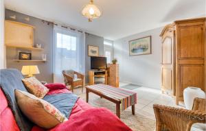 2 Bedroom Stunning Home In Fécamp