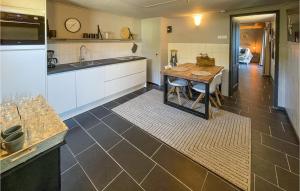 Nice Home In Lauwersoog With Wifi