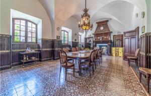 Amazing Home In Lézignan-Corbières