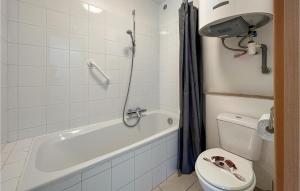 1 Bedroom Lovely Apartment In Bredene