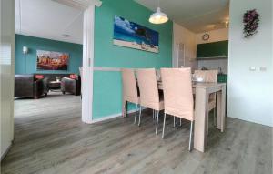 Lovely Home In Vlagtwedde With Kitchen