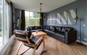 Lovely Home In Vlagtwedde With Kitchen