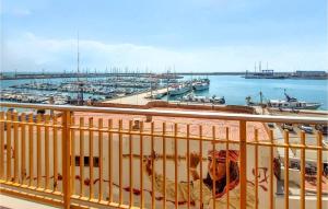 Stunning Apartment In Vinaròs