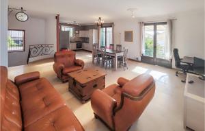 Cozy Apartment In Béziers With Wi-Fi