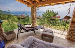 Stunning Apartment In Lovran With Wifi 