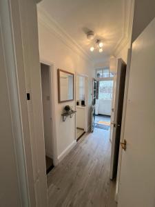 1 Bed Apartment - Centrally Located In The Heart of Westminster