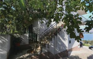 1 Bedroom Awesome Apartment In Arbanija 