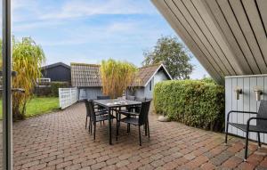Nice Home In Hemmet With Wifi