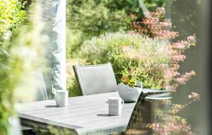 Gorgeous Home In Asnæs With Wifi