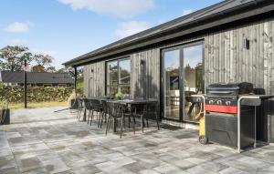 Lovely Home In Skjern With Wifi