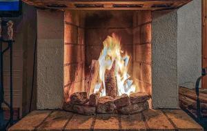 3 Bedroom Lovely Home In Likenäs