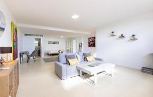 3 Bedroom Nice Home In Villajoyosa