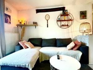 Appartements Bel Appartement T3 de 60m2 avec Parking, Terrasse, proche du Metro et du Periph : photos des chambres