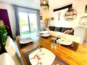Appartements Bel Appartement T3 de 60m2 avec Parking, Terrasse, proche du Metro et du Periph : photos des chambres
