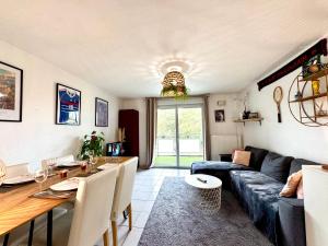 Appartements Bel Appartement T3 de 60m2 avec Parking, Terrasse, proche du Metro et du Periph : photos des chambres
