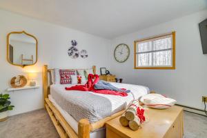 Private Hot Tub and Game Room Pocono Family Cabin!