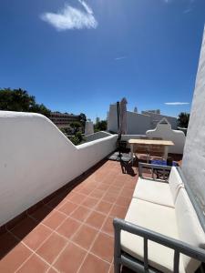 Estepona - Playa - 2 dormitorios con terraza solárium Mi2