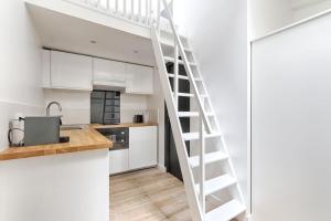 Appartement atypique au coeur de Batignolles