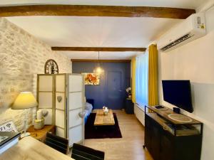 Le Cocon Boheme - Gîte de Charme au Coeur de Sarlat - Cité Médiévale à 5 minutes à Pied - Petits Déjeuners et linge inclus - SPA et Massages en option - Piscine de Saison