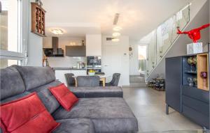 Lovely Home In Cartagena With Kitchen