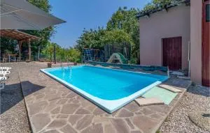 4 Bedroom Stunning Home In Plaski - Lička Jesenica