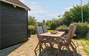 Amazing Home In Malling With Wifi