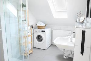 Ajko Homes - Riverside Apartment I ruhige Lage I Balkon nähe Heidelberg