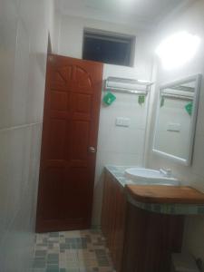 Equatorial Inn
