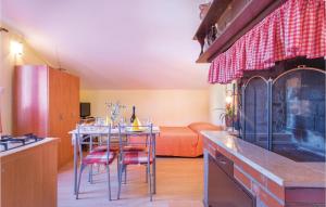 Studio Apartment In Valbandon