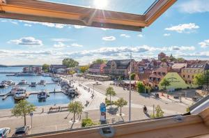 Ferienwohnung Seeblick - Ferienwohnung mit Ausblick auf den Yachthafen - 3-star hotels in Waren