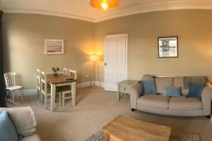 Homely Hideaway Close to Coast