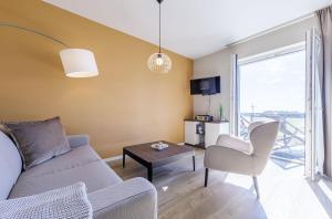 Ferienwohnung Sonnenberg- 5-Sterne Komfort mit Blick auf Ostsee und Bodden